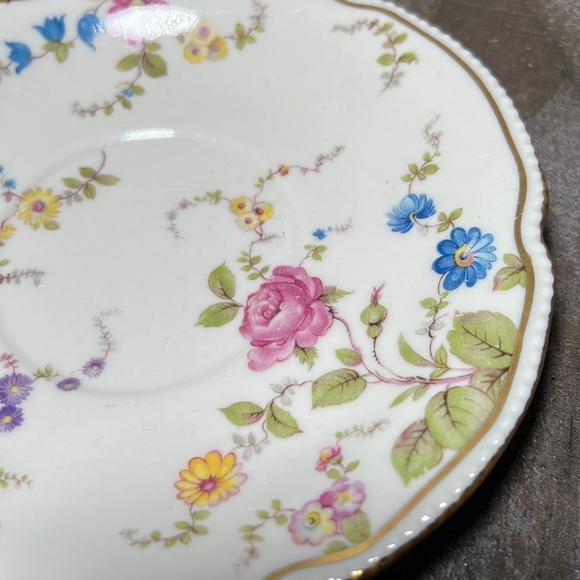 Vintage 1940's Fine China Castleton Sunnyvale Pattern Saucer - Picture 2 of 5